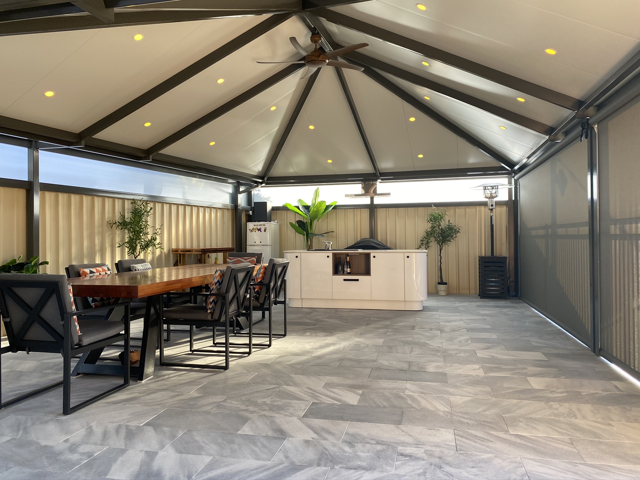 Hip-End-Patio-02